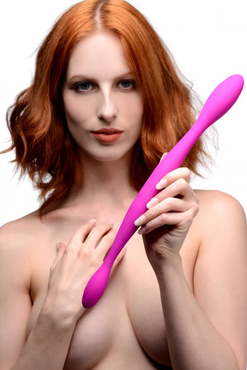 Double Thump 7x Rechargeable Silicone Double Dildo - Image 4